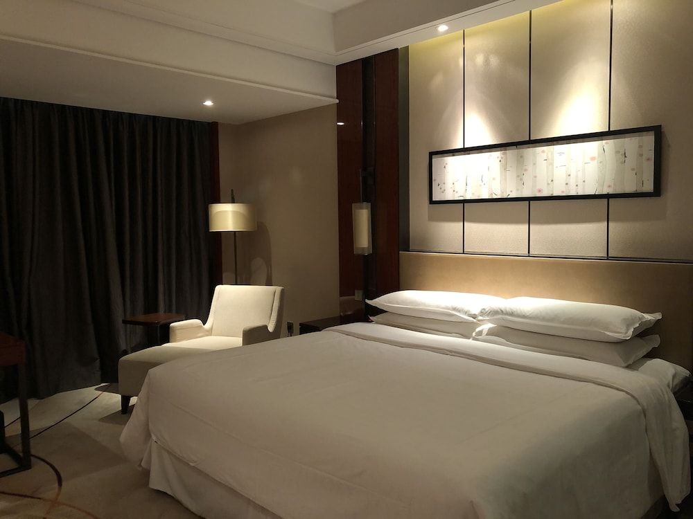 Premier Room, 1 King Bed