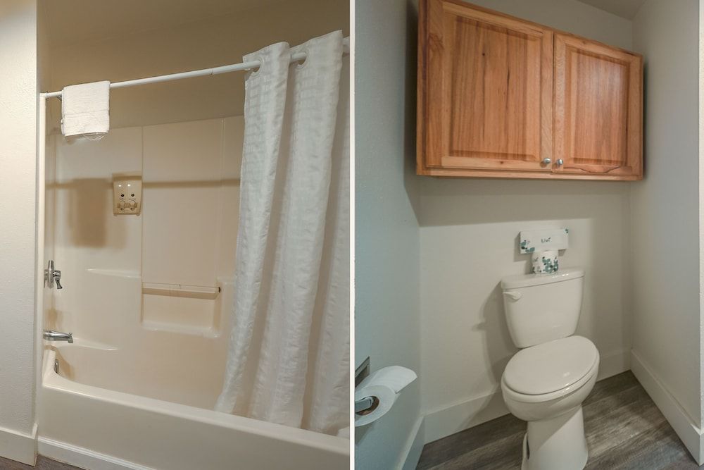 City Centre Motel by OYO Room, 2 Double Beds 11