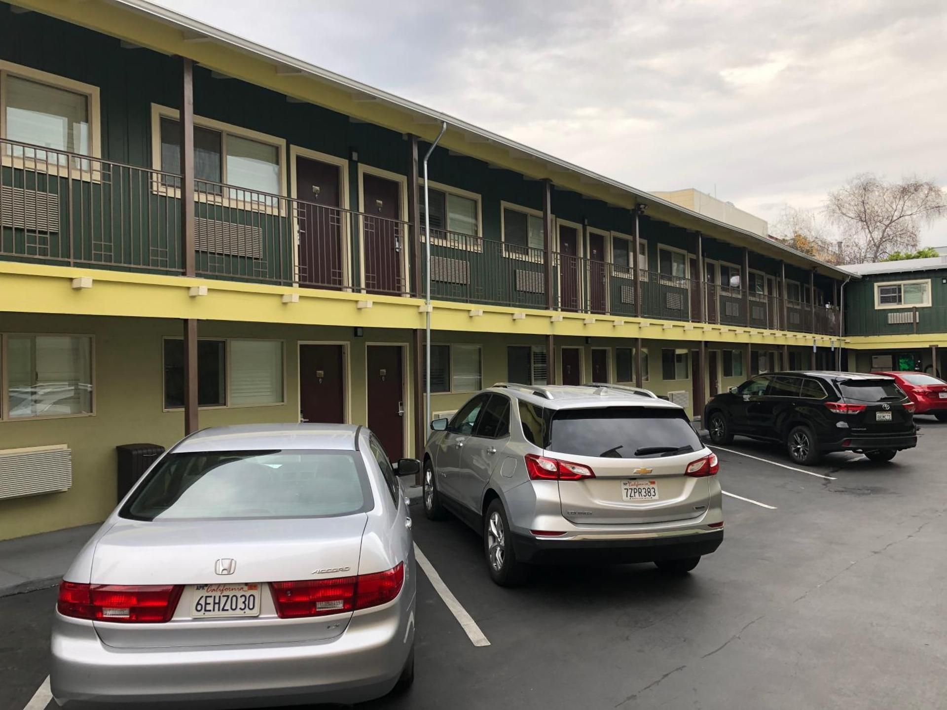 undefined Lombard Plaza Motel