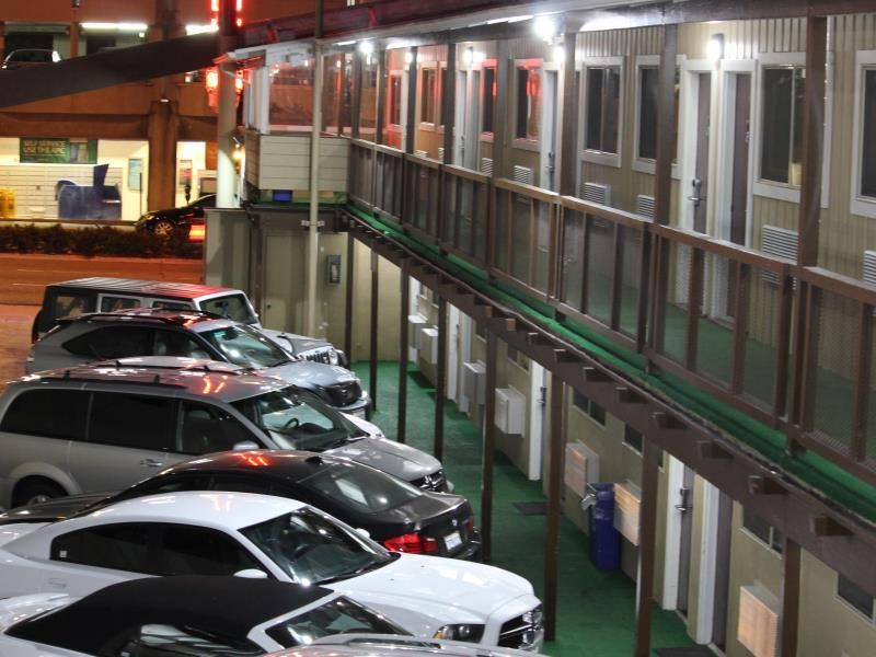 undefined Lombard Plaza Motel 2