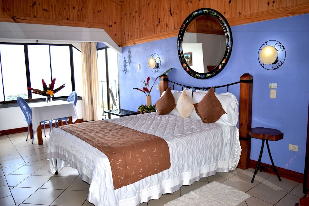 Guayabo Lodge Studio Suite, 2 Double Beds 3