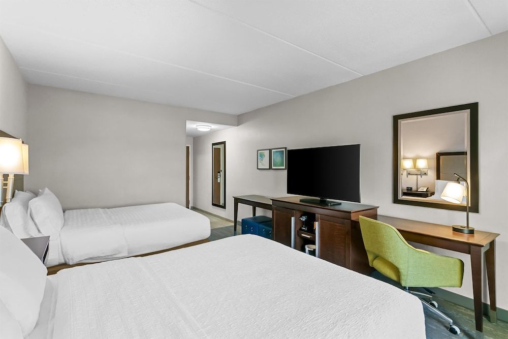 Room, 2 Queen Beds, Refrigerator