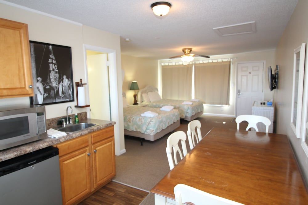 Fin 'n Feather Waterside Inn By Kees Vacations Standard Room, 2 Queen Beds 5