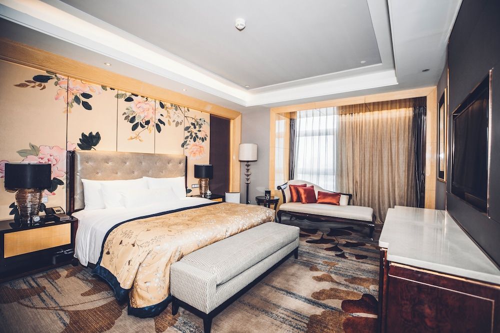 Wanda Realm Dandong Deluxe Suite