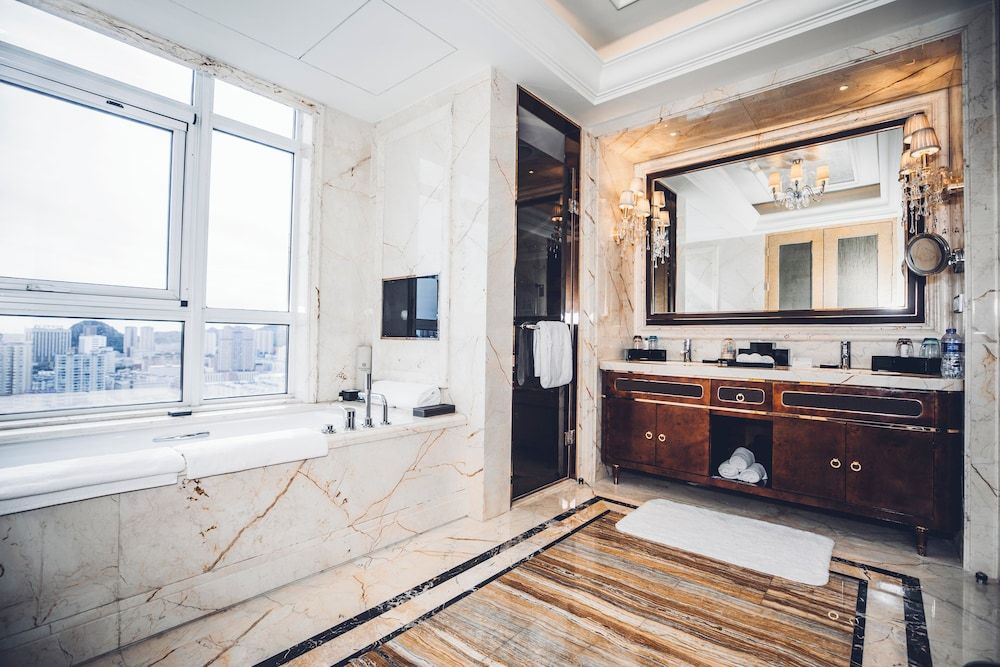 Wanda Realm Dandong Deluxe Suite 2