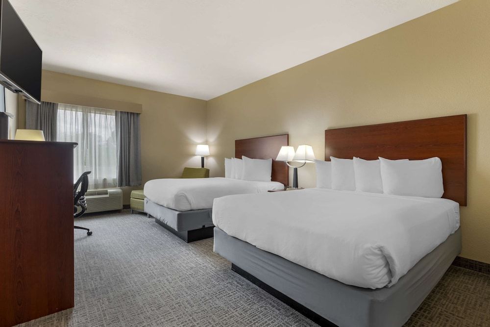 Standard Room, 2 Queen Beds, Accessible, Refrigerator & Microwave