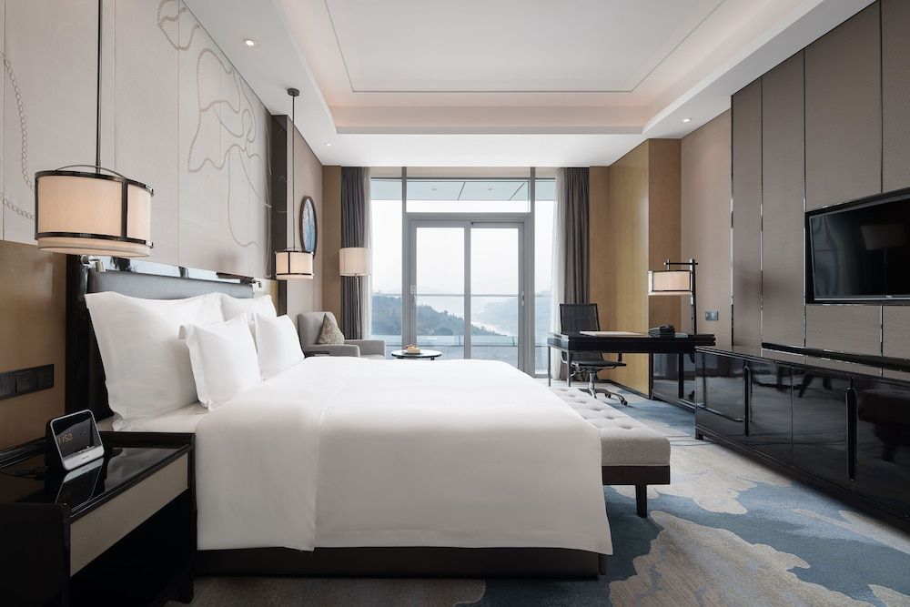 Wyndham Chongqing Yuelai Deluxe Room, 1 King Bed