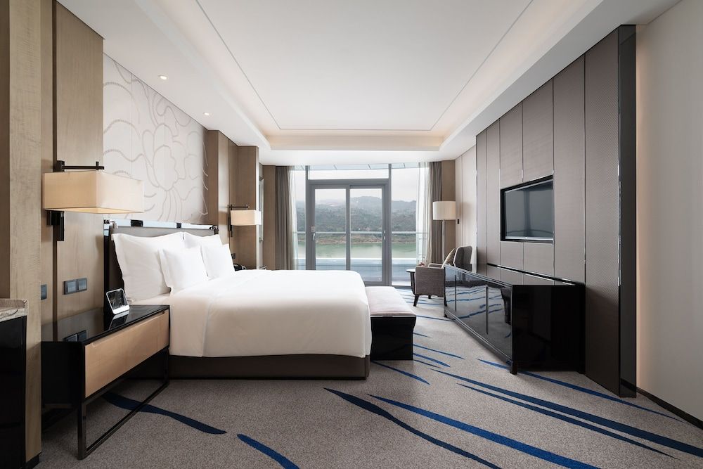 undefined Wyndham Chongqing Yuelai 2
