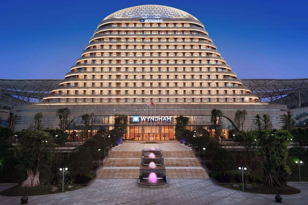 undefined Wyndham Chongqing Yuelai 4