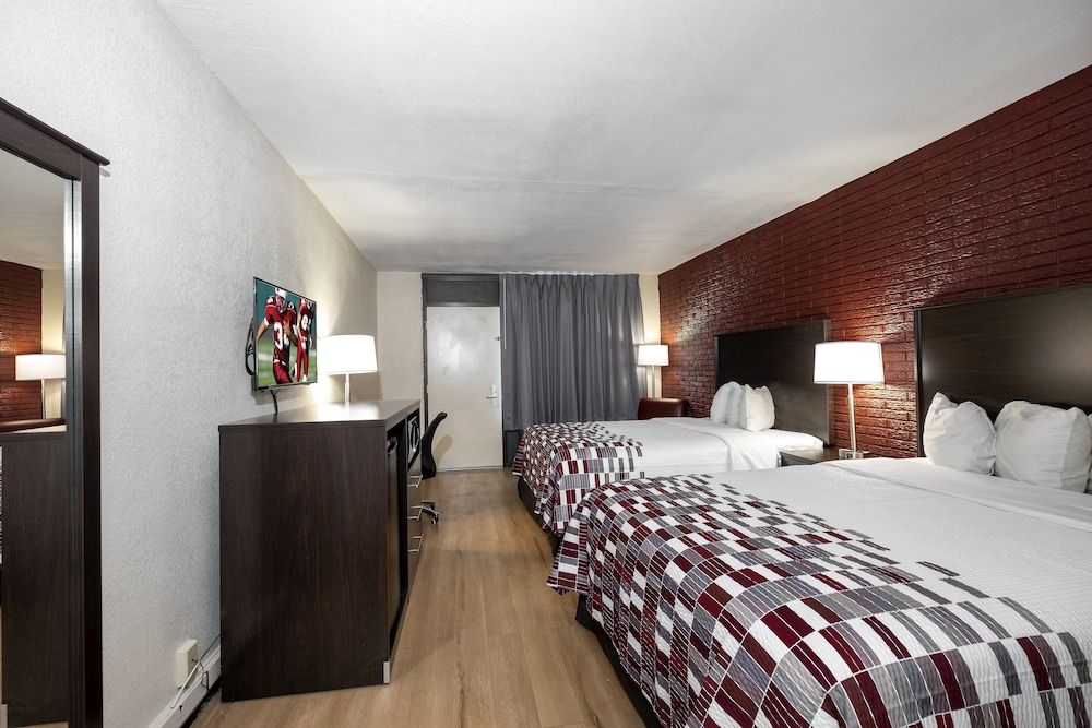 Deluxe Room, 2 Queen Beds, Accessible, Non Smoking