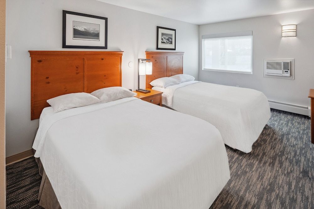 Hotel Edgewater