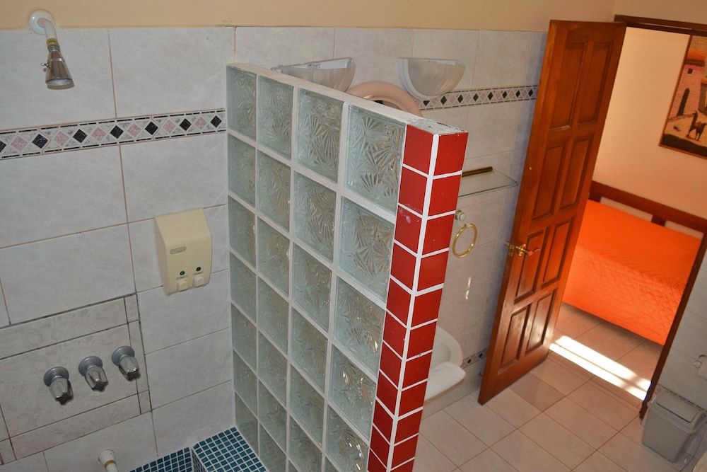 Hotel Las Tres Banderas Suite 7