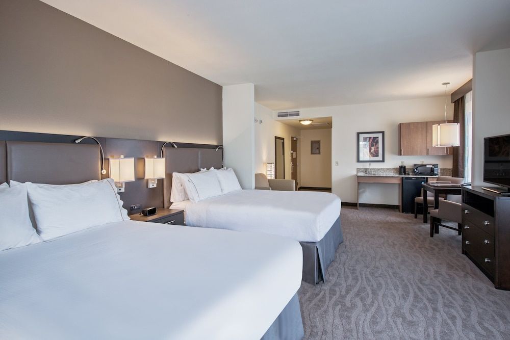 undefined Holiday Inn Express Hotel & Suites Kailua-Kona by IHG 2