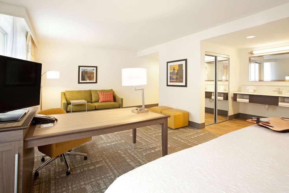 Premium Studio, 1 King Bed