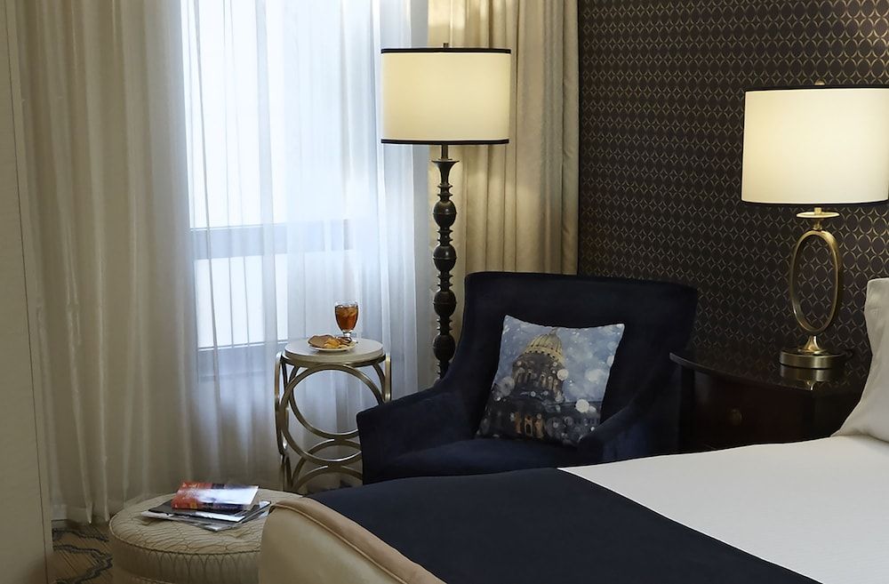 Standard Room, 1 King Bed, Non Smoking, Refrigerator (View)