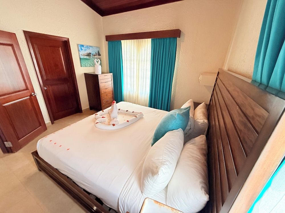 One Bedroom Beach Front Villa 2nd Floor