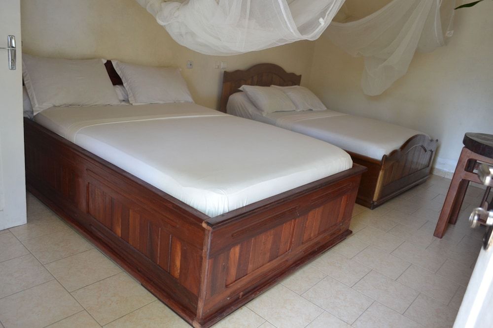 Hotel Tara Plage Superior Quadruple Room 3