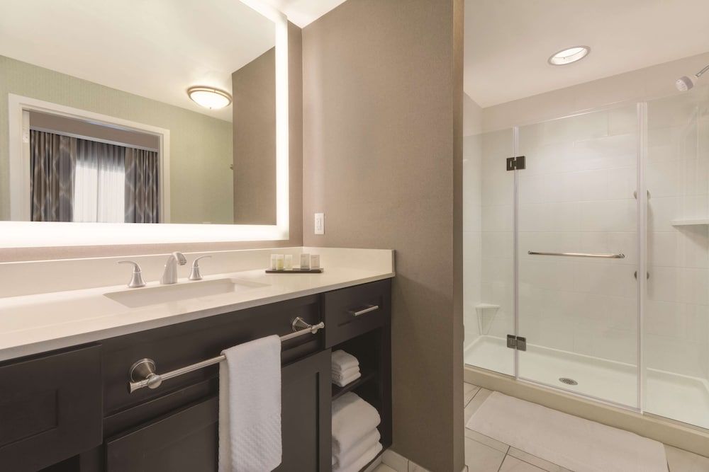 Suite, 2 Queen Beds, Non Smoking