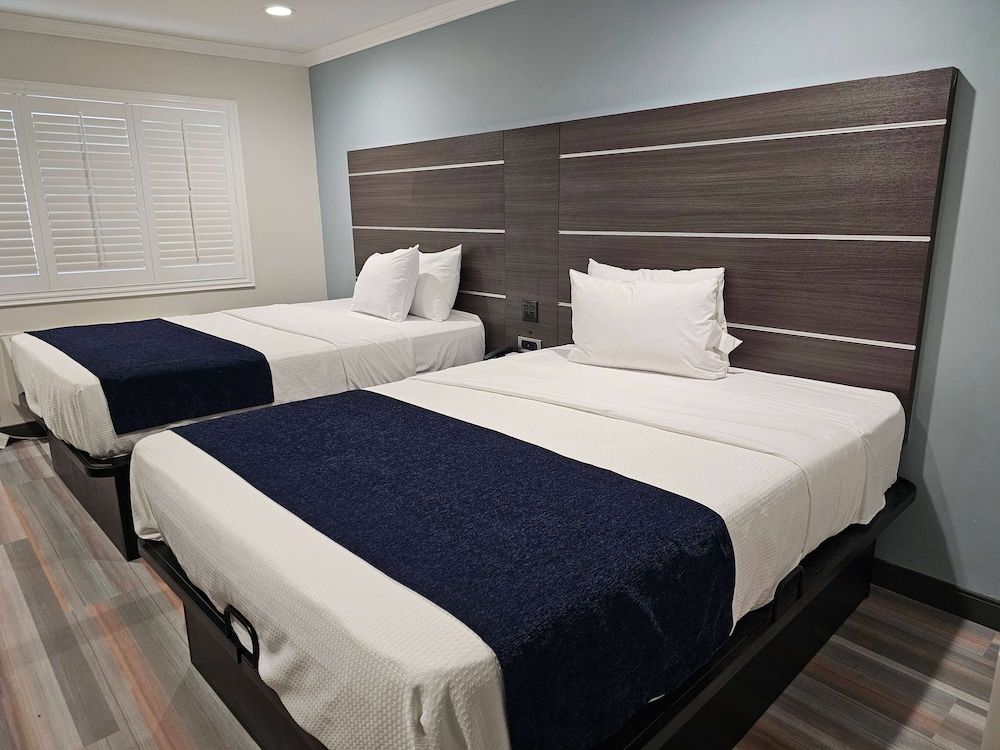 Room, 2 Double Beds, Non Smoking