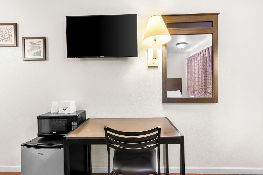 Americas Best Value Inn Stillwater Room, 1 Queen Bed, Non Smoking 7