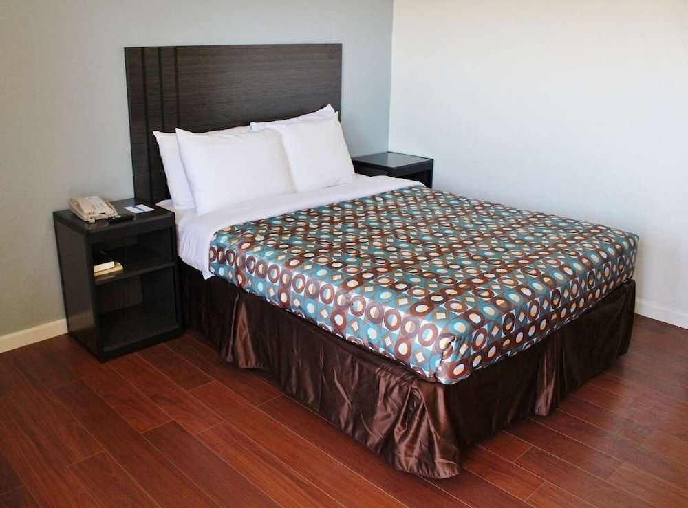 Americas Best Value Inn Stillwater Room, 1 Queen Bed, Non Smoking 4