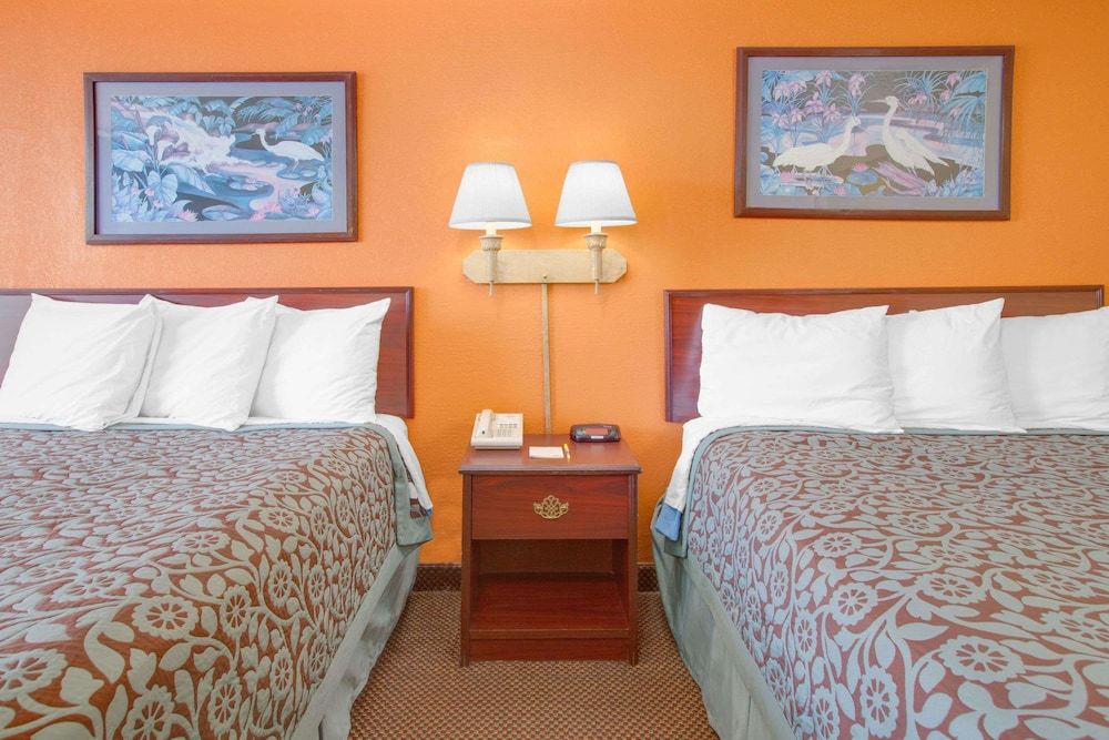 Room, 2 Queen Beds, Non Smoking