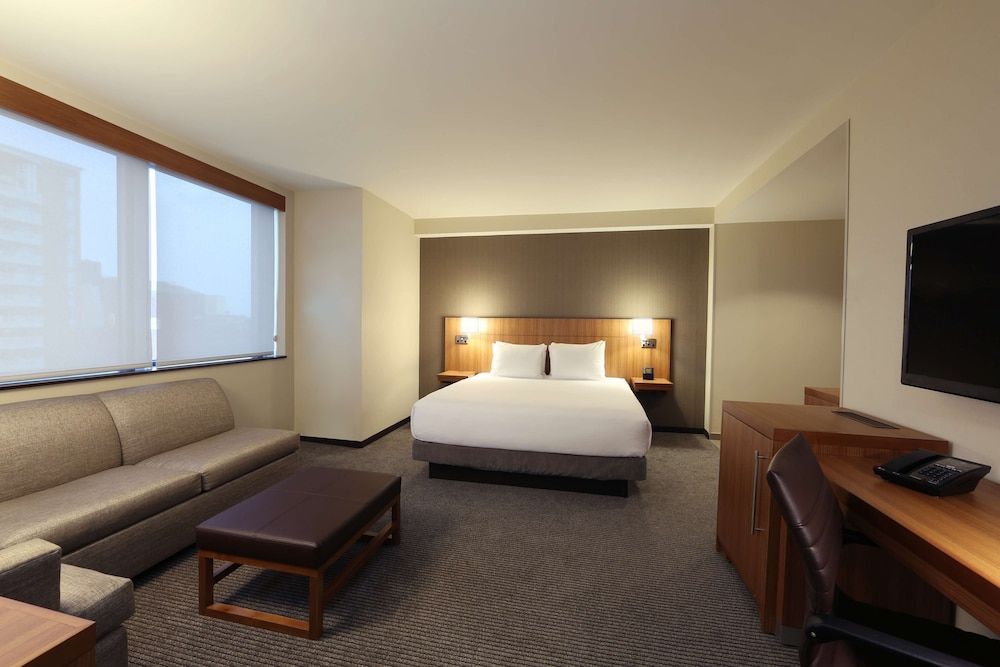 Hyatt Place Flushing/LaGuardia Airport King Guest Room, Room, 1 King Bed 2