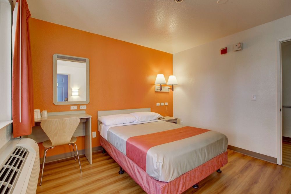 Standard Room, 1 Double Bed, Accessible, Non Smoking