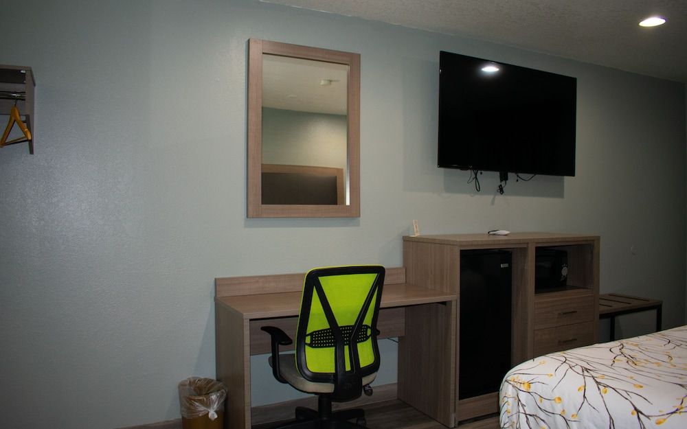 Fort Davis Inn & R.V. Park Executive Room, 1 King Bed, Non Smoking 7