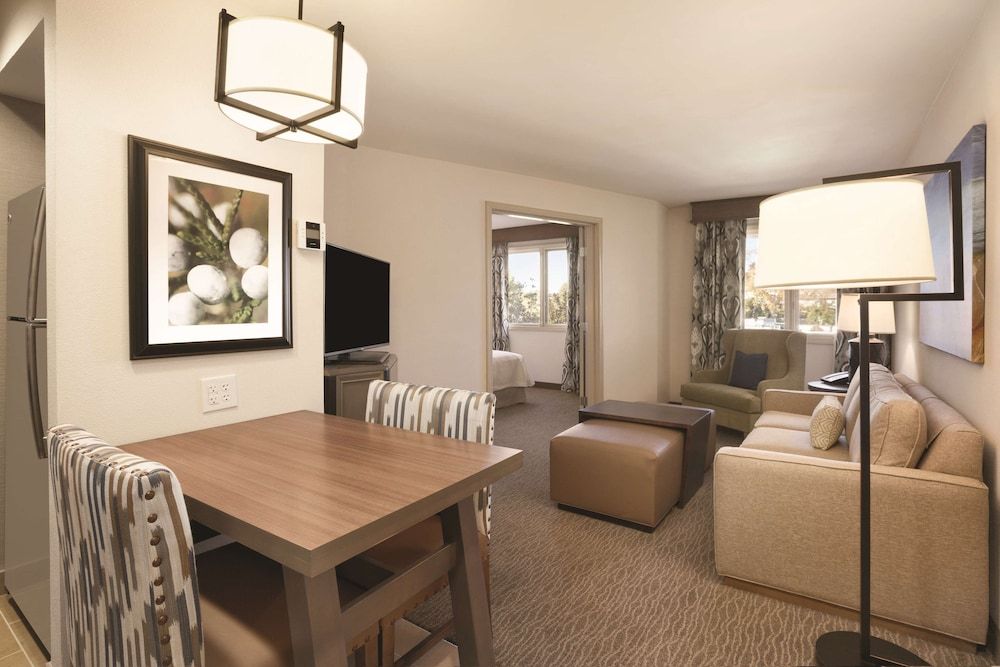 undefined Homewood Suites by Hilton Tucson/St. Philip's Plaza Univ 2