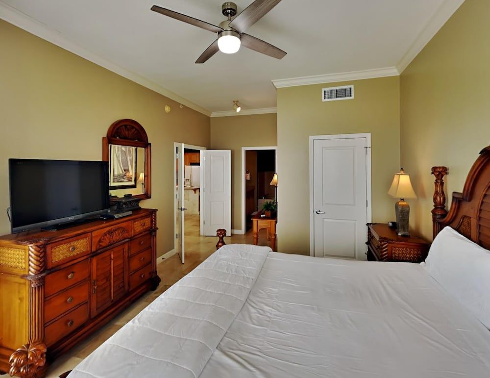 Condo, Multiple Beds, Balcony (1305 - No Pets Allowed)