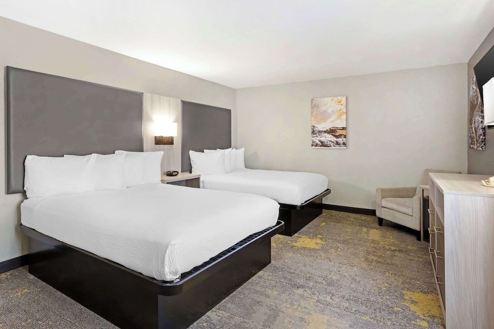 Standard Room, Multiple Beds, Non Smoking, Refrigerator & Microwave (Sofabed)