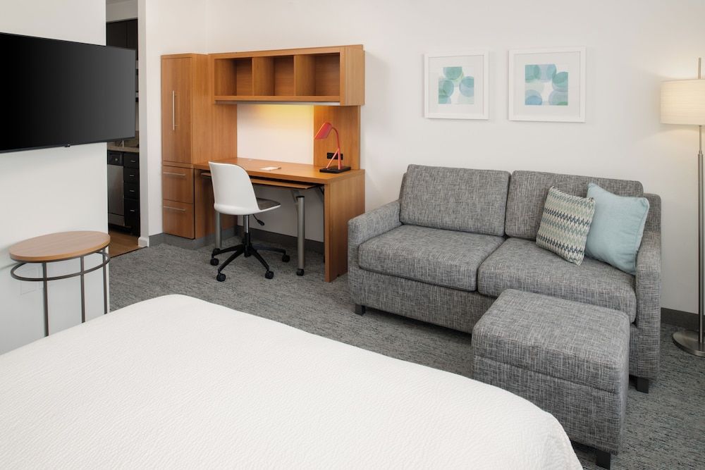 Studio, 1 Queen Bed with Sofa bed