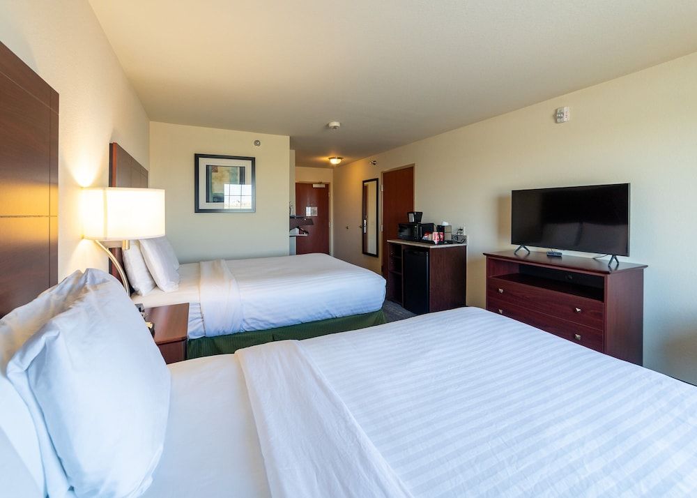Room, 2 Queen Beds, Accessible, Non Smoking (Benched Tub)