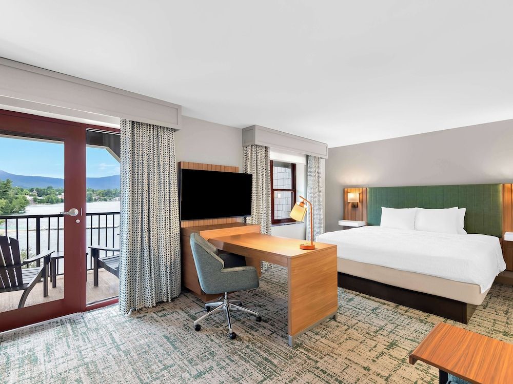 Suite, One King Bed