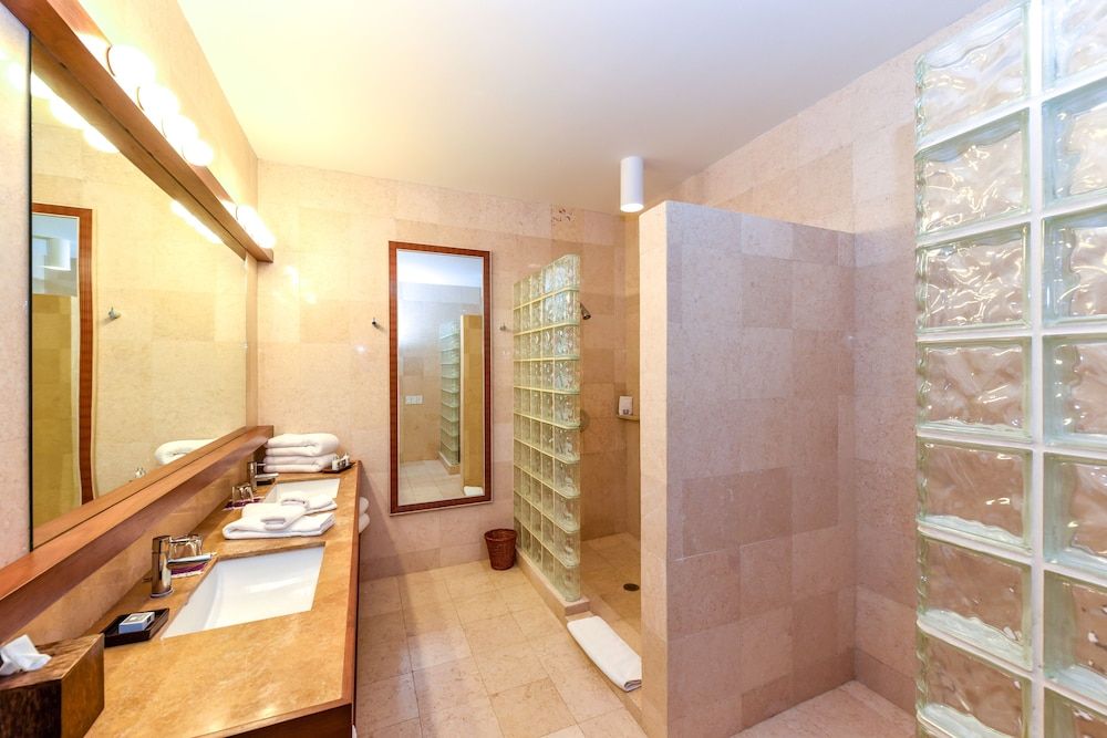 Las Verandas Hotel & Villas Villa, 2 Bedrooms, Ocean View 3