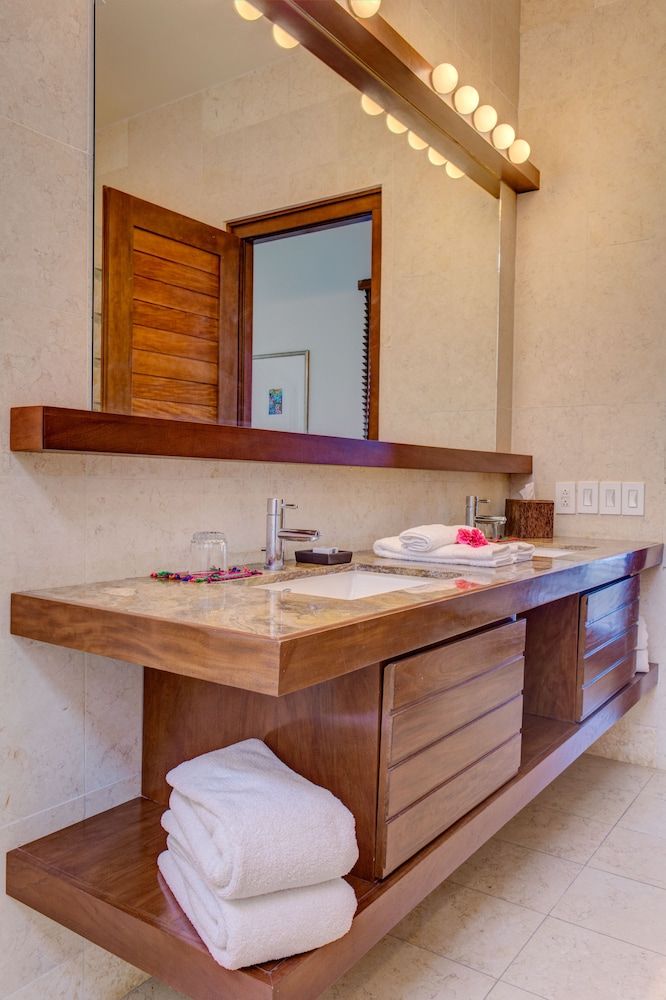 Las Verandas Hotel & Villas Standard Room 5