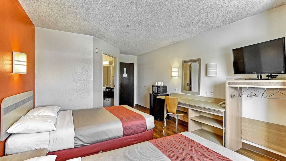 Motel 6 Killeen, TX Standard Room, 2 Double Beds, Non Smoking 2