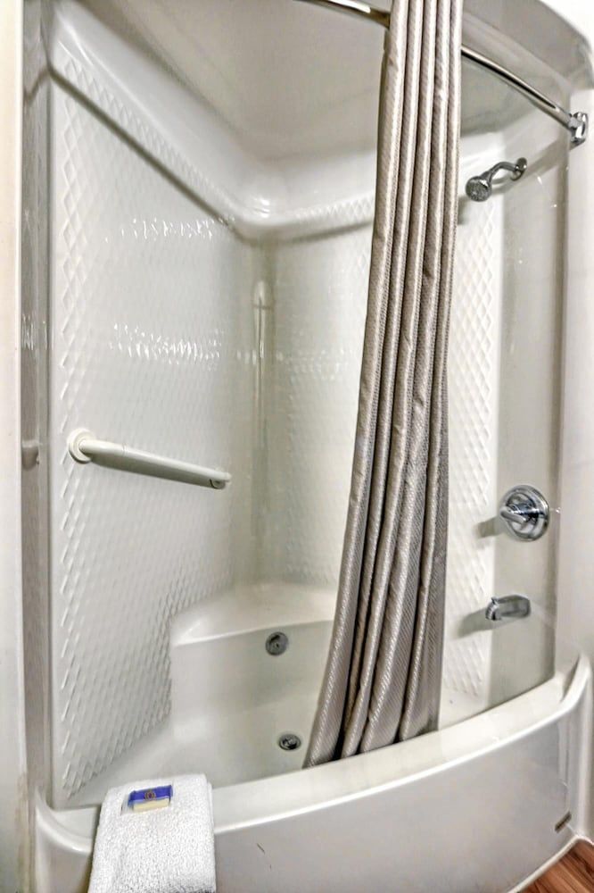 Motel 6 Killeen, TX Standard Room, 1 Queen Bed, Non Smoking 5