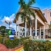 Holiday Inn Express & Suites Lantana by IHG