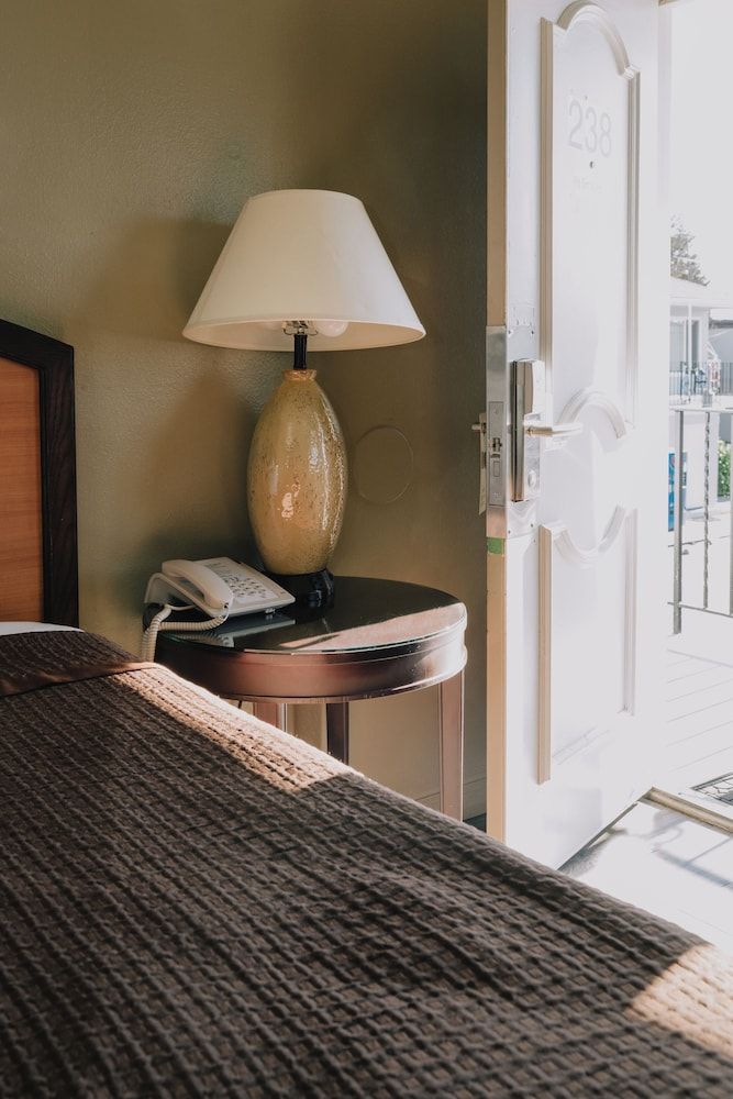 La Hacienda Motel Standard Room 12