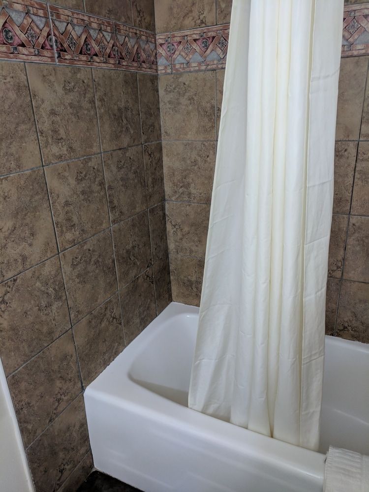 La Hacienda Motel Standard Room 4