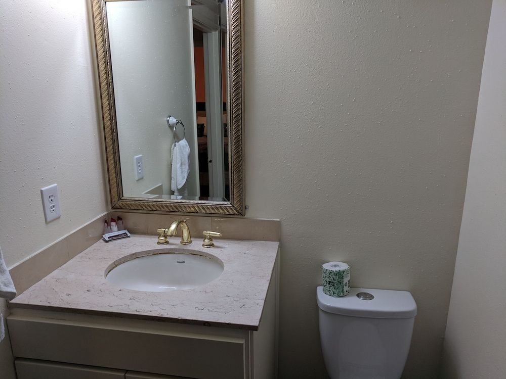 La Hacienda Motel Standard Room 7