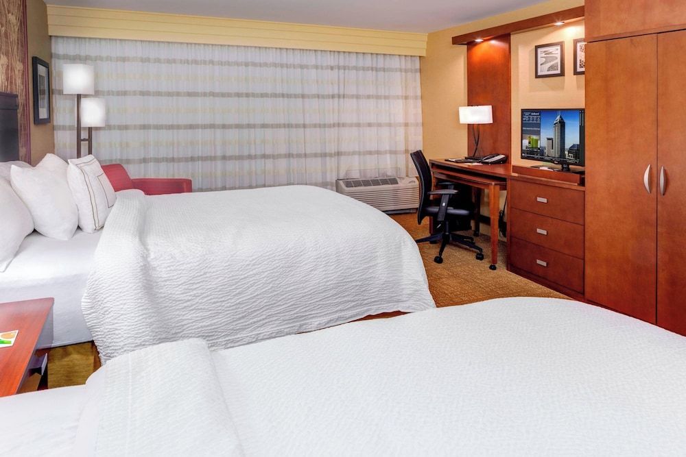 Room, 2 Queen Beds, Non Smoking