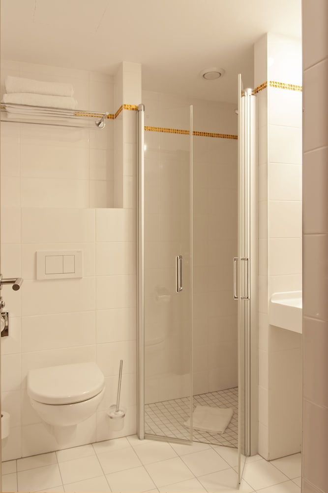 Hotel Ambiance Standard Double or Twin Room 10