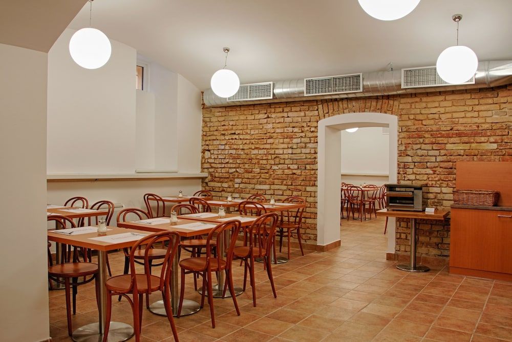 undefined Hotel Ambiance 7