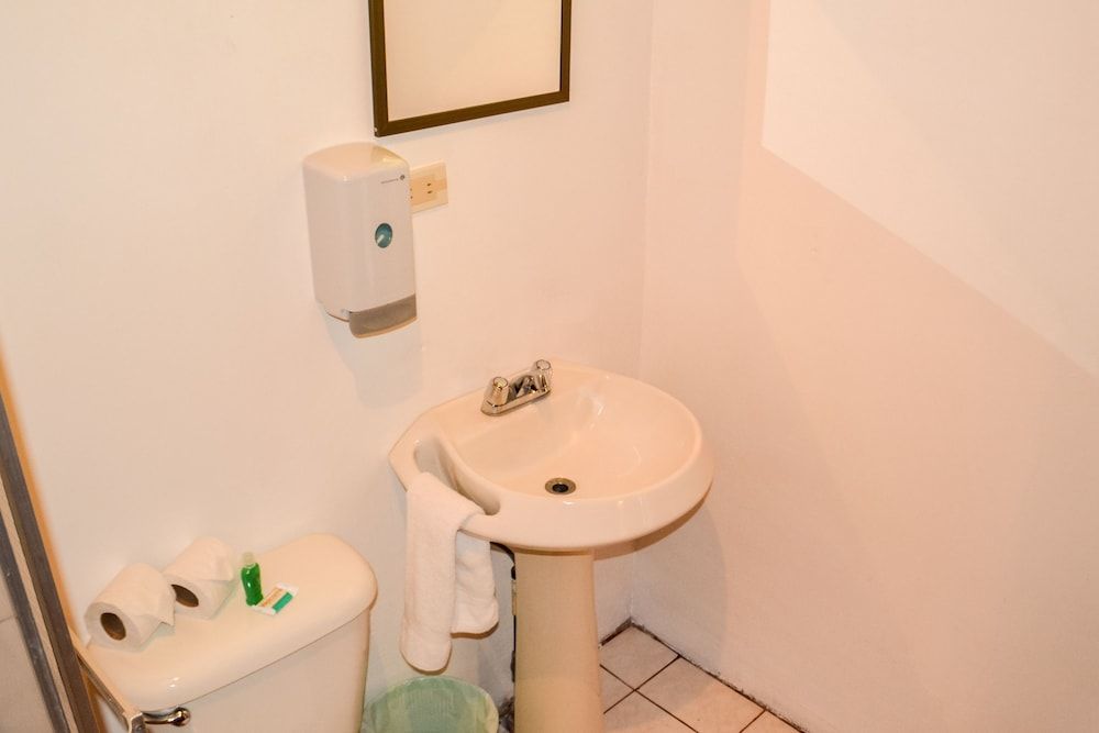 Termales del Bosque & Hot Springs Standard Bungalow 12