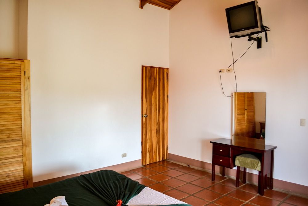 Termales del Bosque & Hot Springs Standard Bungalow 2