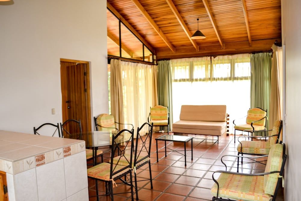 Termales del Bosque & Hot Springs Standard Bungalow 10