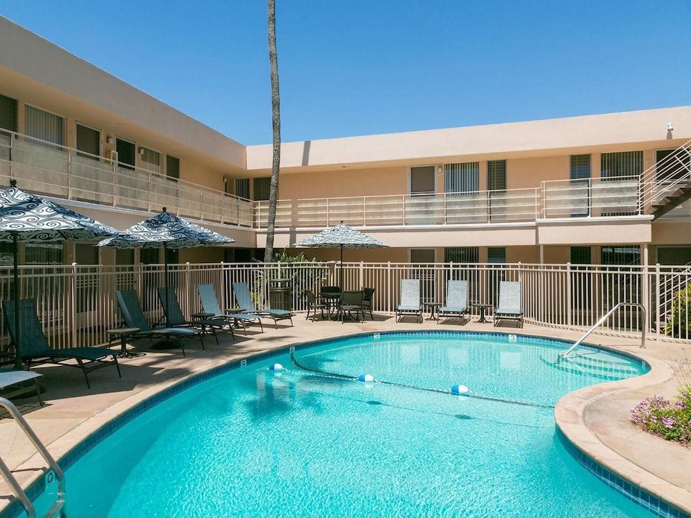 undefined La Jolla Riviera Inn 7